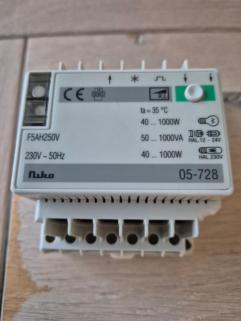 dimmer Niko 05 728, Bricolage & Construction, Enlèvement ou Envoi, Utilisé, Autres types