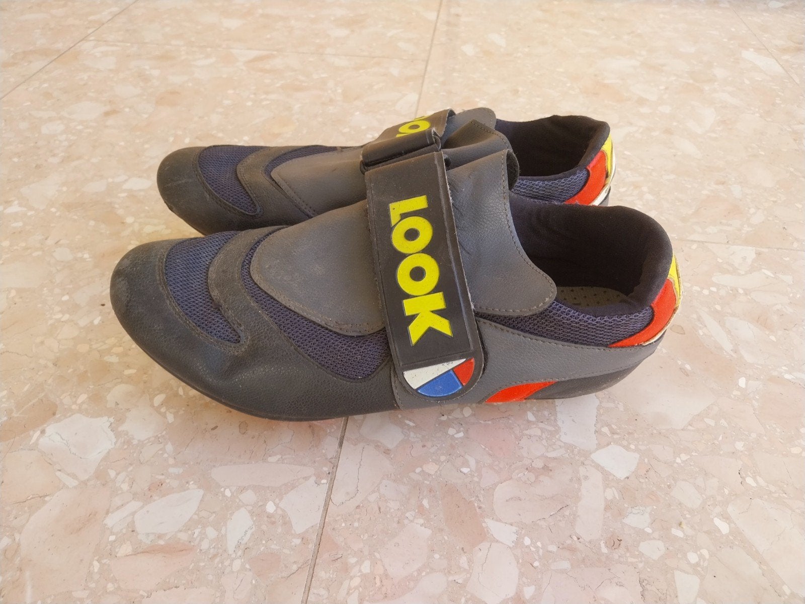 Chaussures velo look, Vélos & Vélomoteurs, Enlèvement, Chaussures