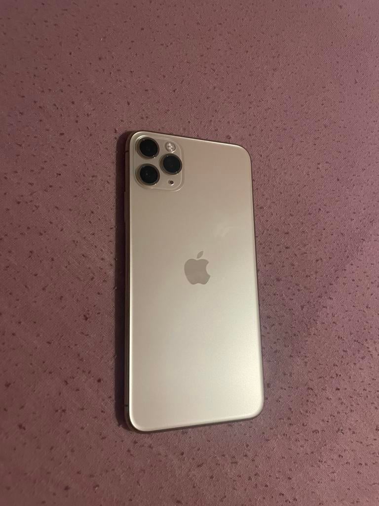 Iphone 11 Pro Max, Télécoms, Téléphonie mobile | Apple iPhone, IPhone 11 Pro Max, 86 %, Or, Comme neuf