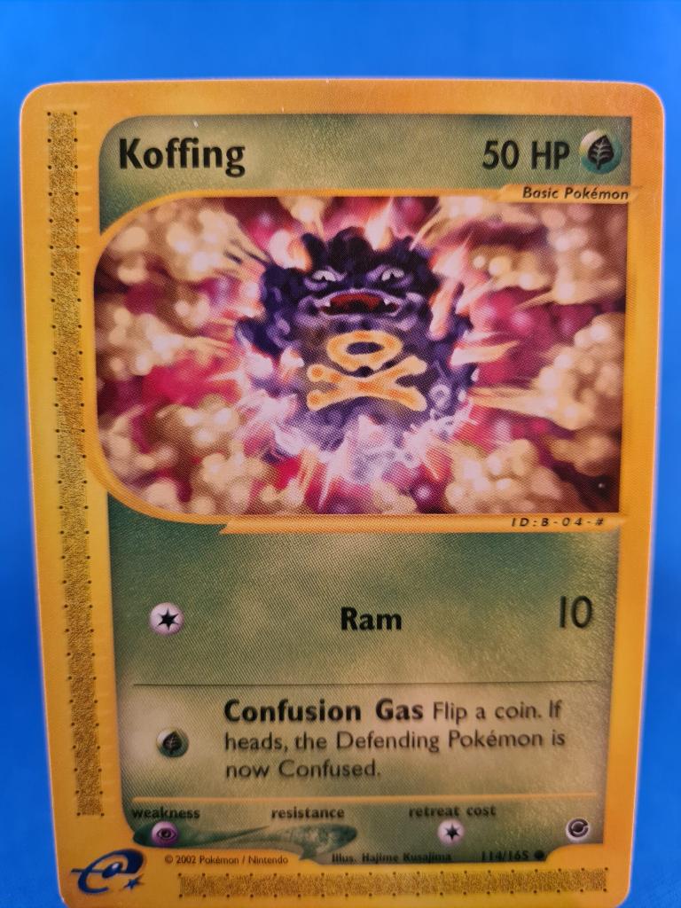 Koffing 114/165 - Expedition Base Set, Hobby en Vrije tijd, Verzamelkaartspellen | Pokémon, Gebruikt, Verzenden