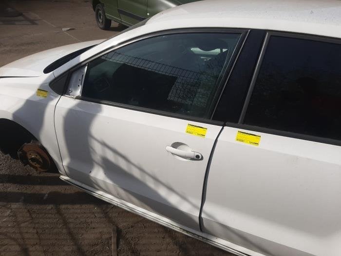 Portière 4portes avant gauche d'un Volkswagen Polo, -, Volkswagen, -, 3 mois de garantie