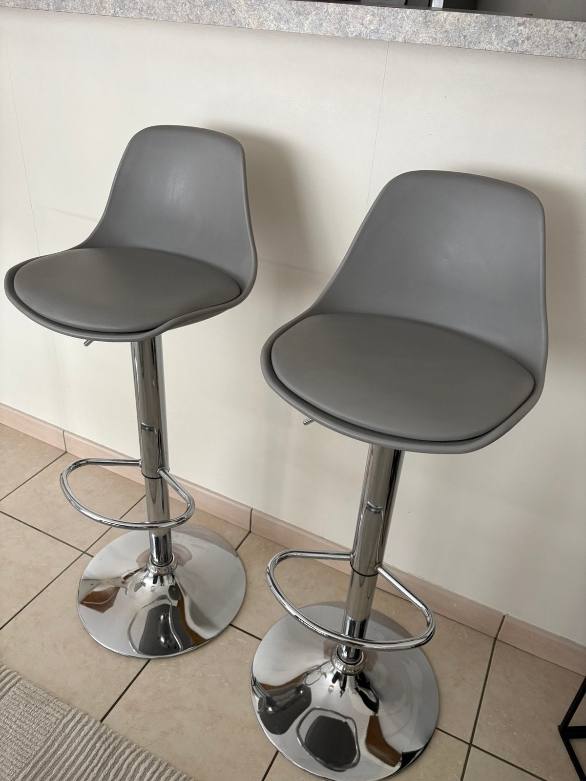 Tabourets de bar en très bon état, 2 tabourets, Enlèvement, Comme neuf