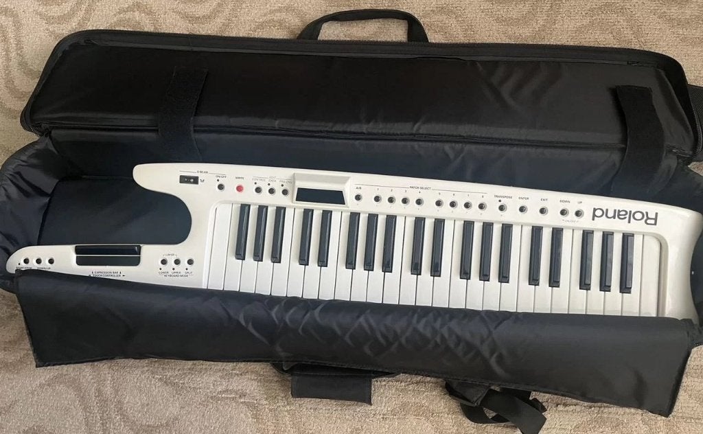 Clavier Roland AX-7, blanc, MIDI sans fil, Enlèvement ou Envoi, Comme neuf, Roland, Avec valise ou flightcase