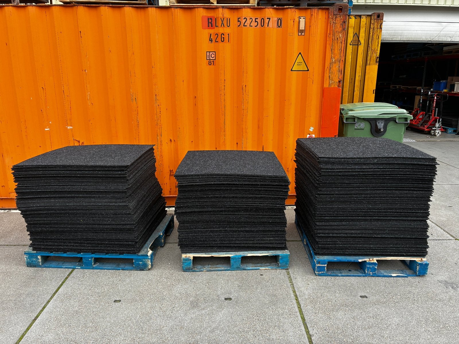 Carreaux de moquette noirs 100x100cm, Enlèvement, Aménagement d'hôtel