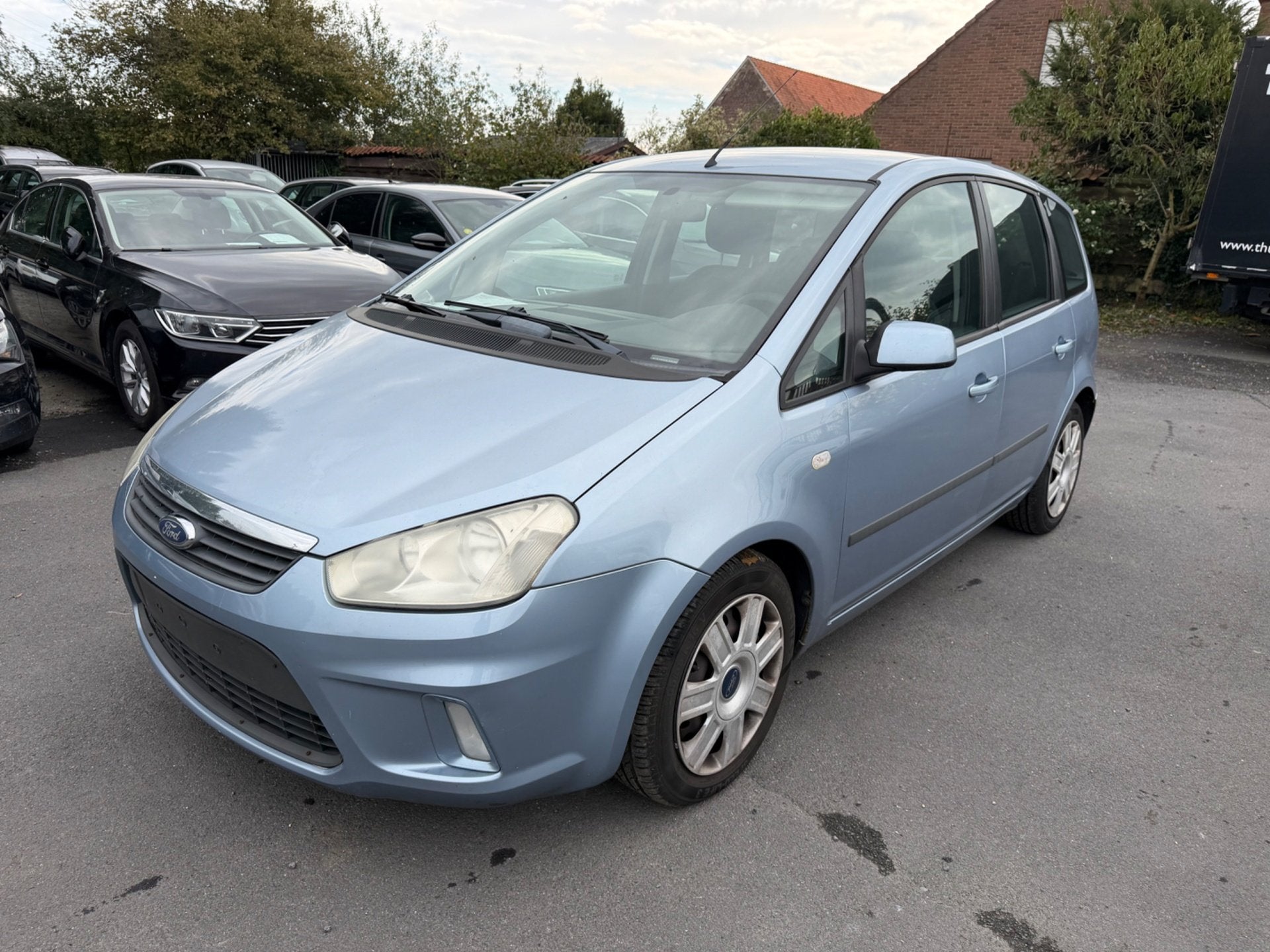 Ford Focus C-Max, Stof, Gebruikt, 4 cilinders, https://public.car-pass.be/vhr/cc5dbbfb-0976-4049-ac22-70c6fb14bdf0
