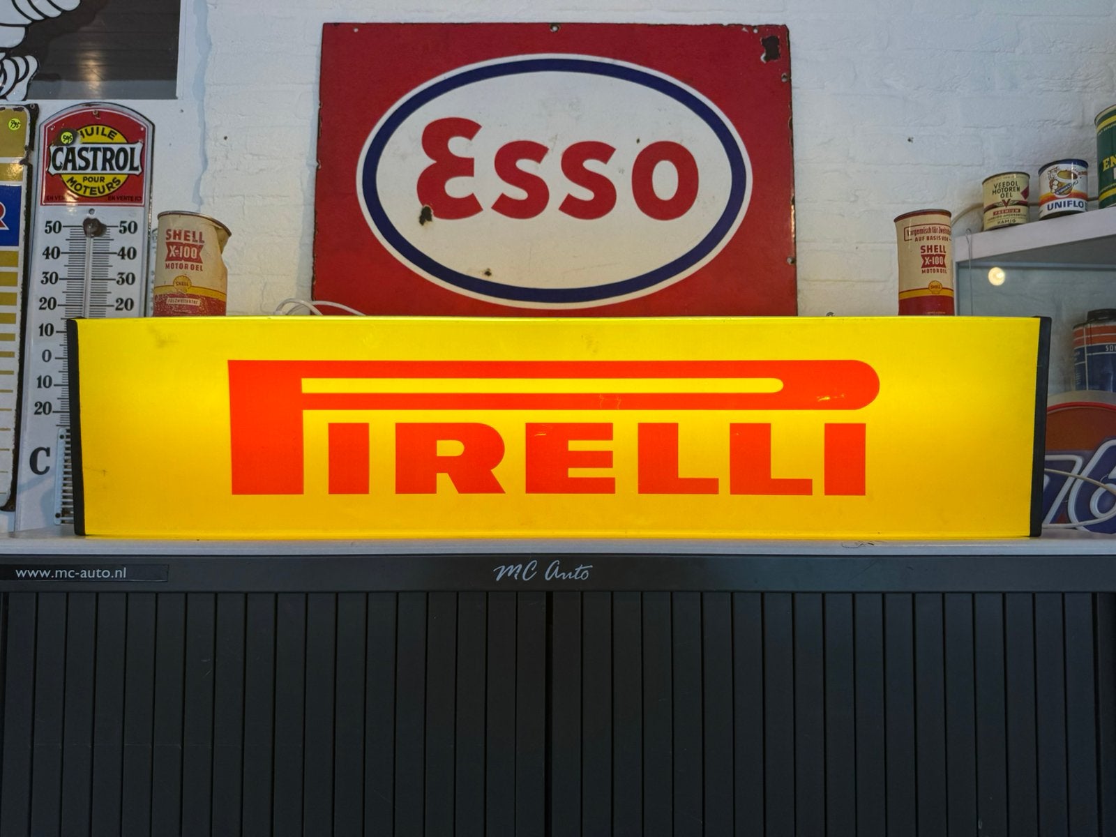 PIRELLI banden oude reclame lichtbak, Ophalen, Gebruikt, Lichtbak of (neon) lamp