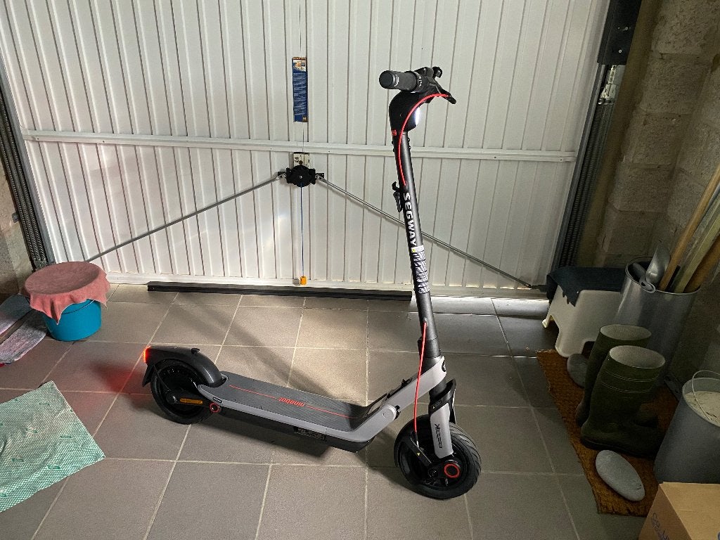 Segway Ninebot E3 Pro – État neuf – Achetée en février 2026, Enlèvement, Neuf, Step électrique (E-scooter), Segway Ninebot