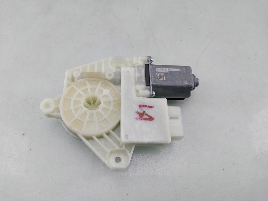 MOTEUR LEVE VITRE ELECTRIQUE Volkswagen Passat (3G2), Dhr. J. Ham, Volkswagen, Administratie@autoham.nl, Utilisé