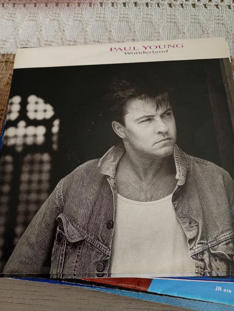 Paul Young - Wonderland, Gebruikt, 7 inch, Ophalen of Verzenden, Pop