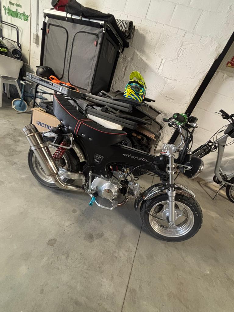 Dax, Fietsen en Brommers, Brommers | Honda, Ophalen of Verzenden, Zo goed als nieuw