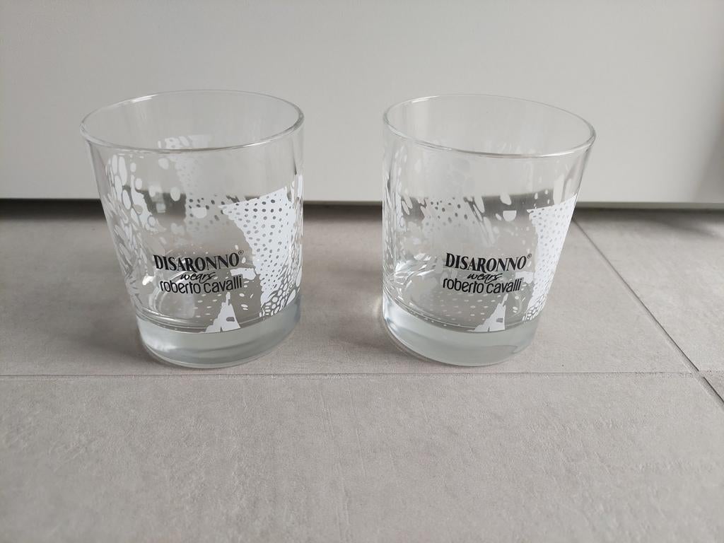 2 verres de Disaronno porte Roberto Cavalli, Enlèvement ou Envoi