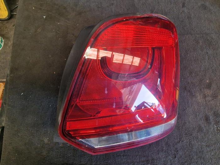 Feu arrière droit d'un Volkswagen Polo, Volkswagen, -, 3 mois de garantie, Utilisé