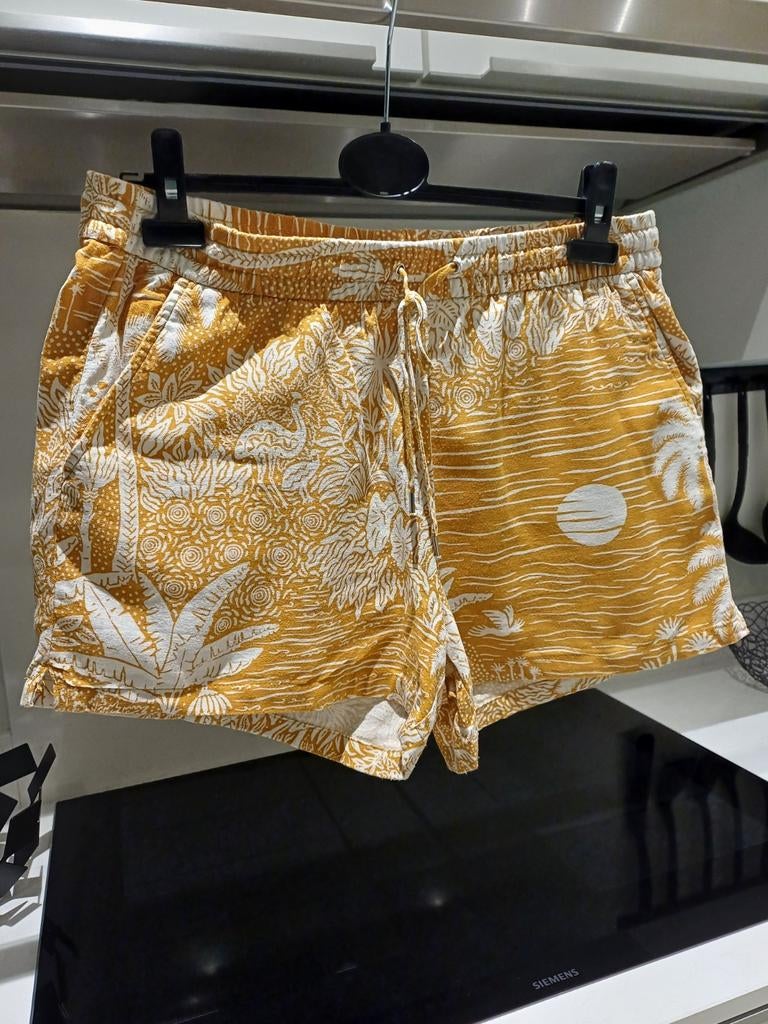 Short jaune moutarde pour femme, Enlèvement, Comme neuf, Taille 38/40 (M)