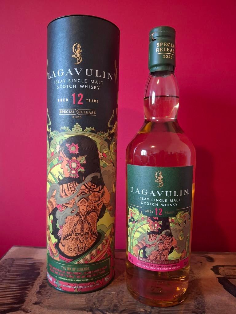 Lagavulin 12 YO 2023 The Ink of Legends, Collections, Vins, Neuf, Enlèvement
