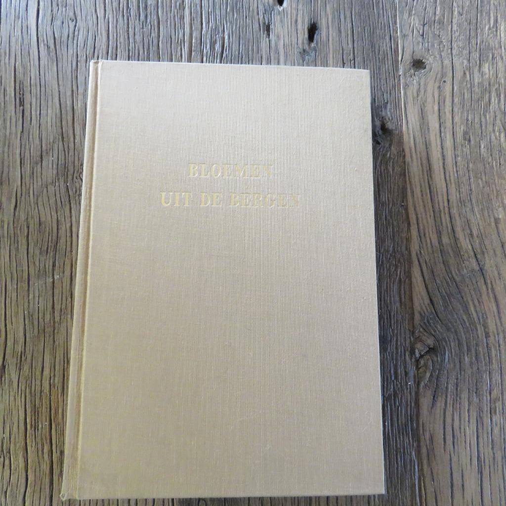 Bloemen uit de bergen Artis Meierhoffer 1957, Boeken, Prentenboeken en Plaatjesalbums, Ophalen of Verzenden