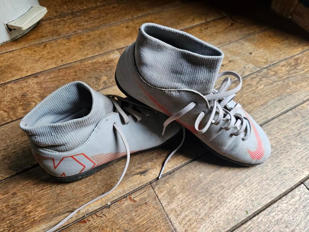 Chaussure mini foot NIKE VAPOR, Sports & Fitness, Enlèvement, Utilisé, Chaussures