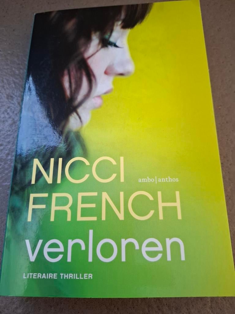 Nicci French Verloren thriller €5, Ophalen of Verzenden, Zo goed als nieuw