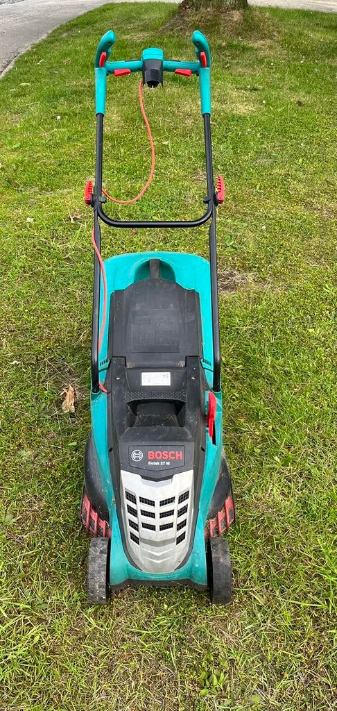 Grasmachine Bosch Rotak 37 elektrisch, Tuin en Terras, Grasmaaiers, Gebruikt, Elektrische grasmaaier, Ophalen of Verzenden, Opvangbak