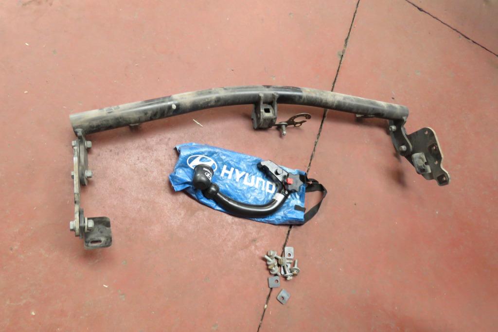 Attelage de remorque amovible d'origine Hyundai Ioniq, Enlèvement, Utilisé