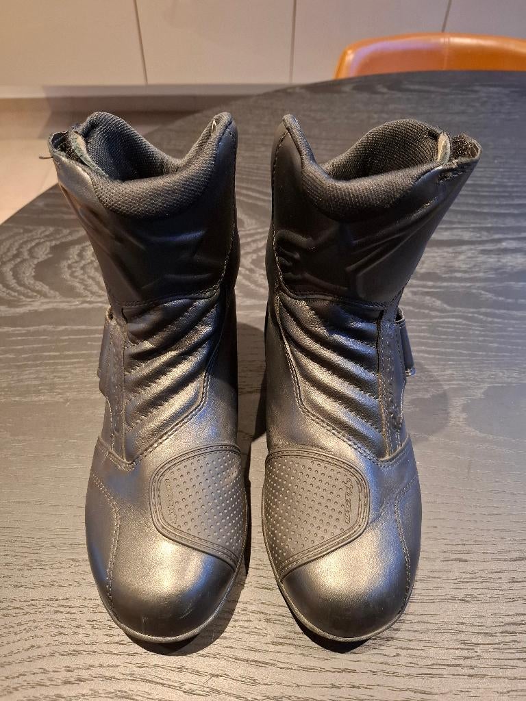 Comfortabele Gore-tex ALPINESTARS motorlaarzen maat 39, Ophalen, Kinderen, Nieuw zonder kaartje, Alinestars