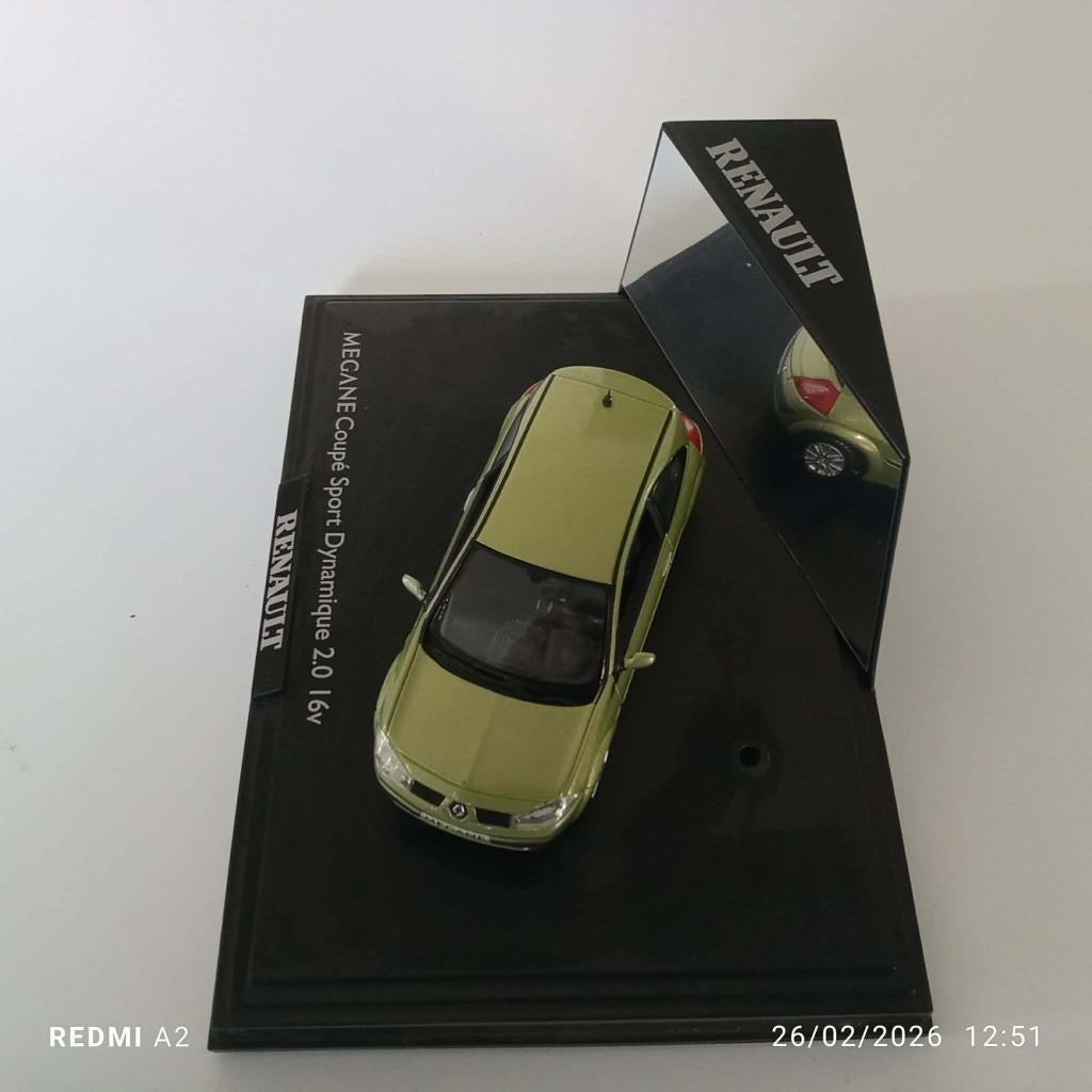 Renault Mégane II Dynamic 2.0 16v, Ophalen, Zo goed als nieuw, Auto, Norev