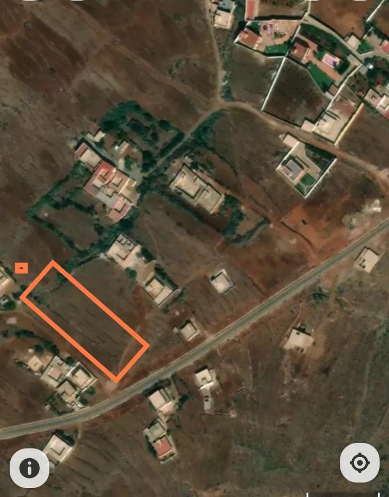 Région Nador, Terrain Titre et Mohafadat 1353m², Animaux & Accessoires