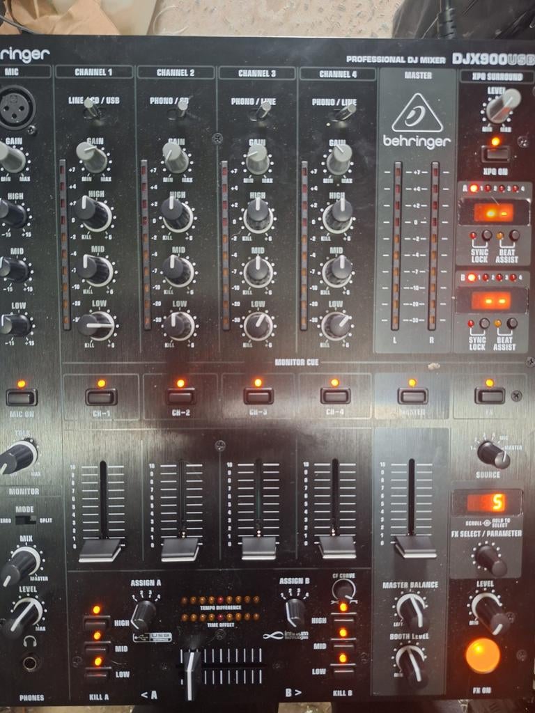 Table mix behringer djx 900 usb neuf 2, Musique & Instruments, Enlèvement ou Envoi