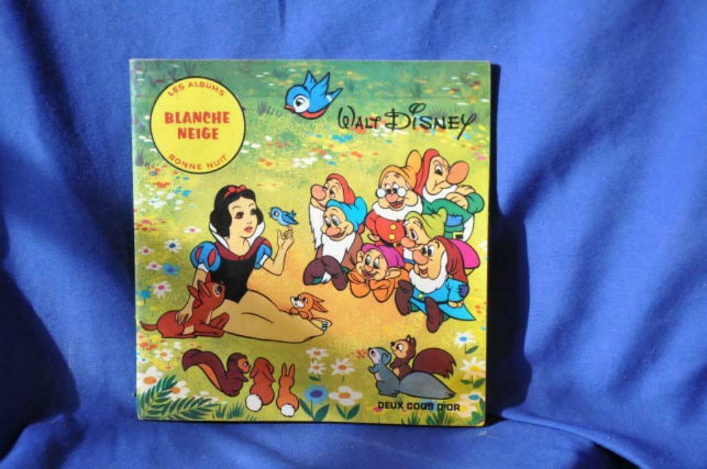 §  livre walt disney blanche neige (27), Garçon ou Fille, Enlèvement ou Envoi, Utilisé, Contes (de fées)