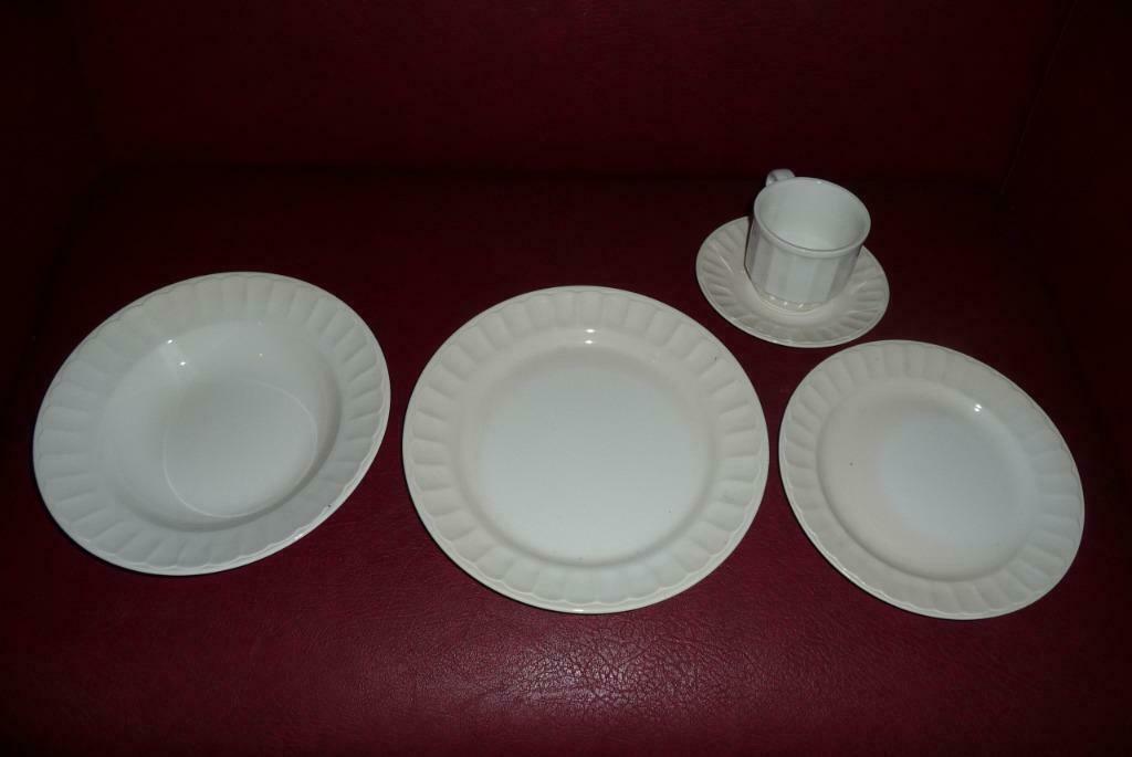 Eetservies 2 persoons, Huis en Inrichting, Keuken | Servies, Ophalen of Verzenden, Nieuw, Keramiek