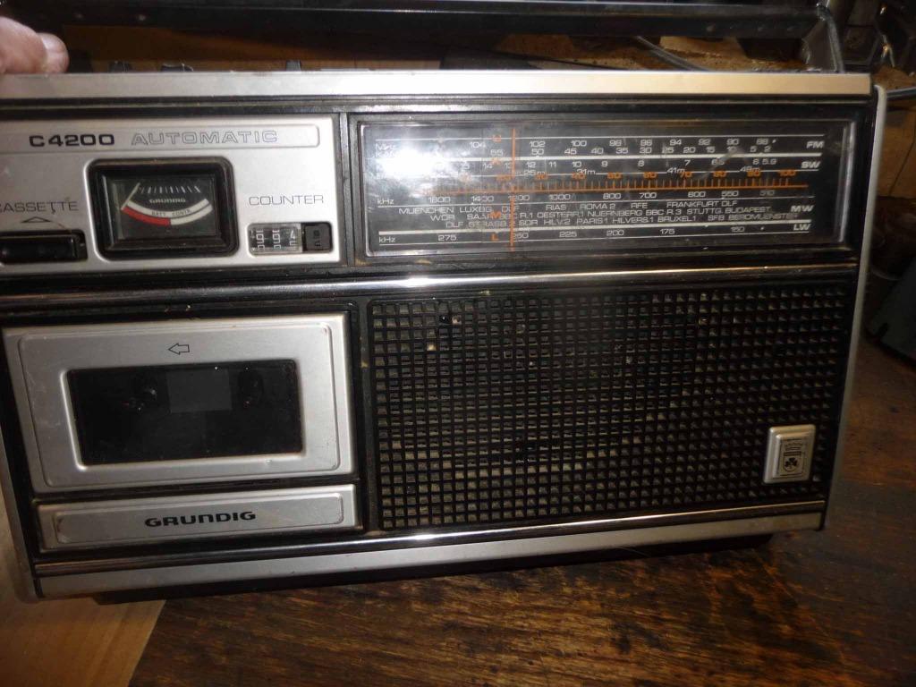 Radio K7 GRUNDIG  C4200(n°1)bel état esthétique (K7 panne), Ophalen of Verzenden, Gebruikt, Radio
