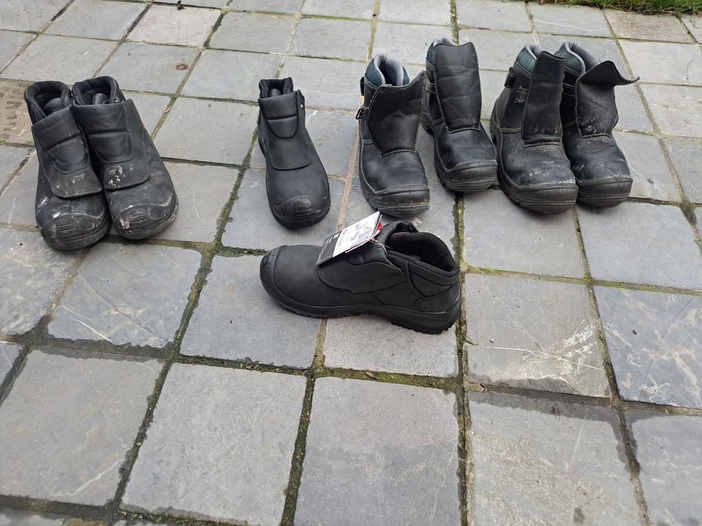 Schoenen en werk kleden, Ophalen