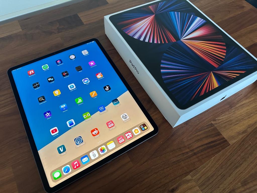 Apple iPad Pro 12,9 inch M1 5de generatie 1TB - Space grey, Informatique & Logiciels, Apple iPad Tablettes, Gris, Enlèvement ou Envoi