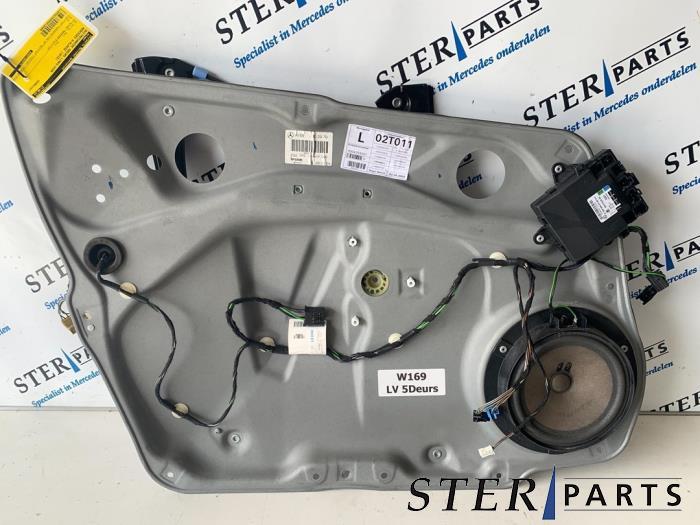 Mécanique vitre 4portes avant gauche d'un Mercedes A-Klasse, Enlèvement ou Envoi, 3 mois de garantie, Utilisé, Mercedes-Benz