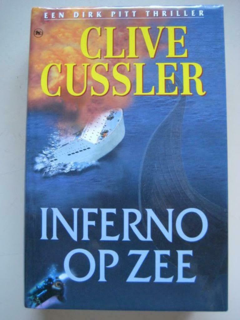Inferno op zee - Clive Cussler, Ophalen of Verzenden, Zo goed als nieuw