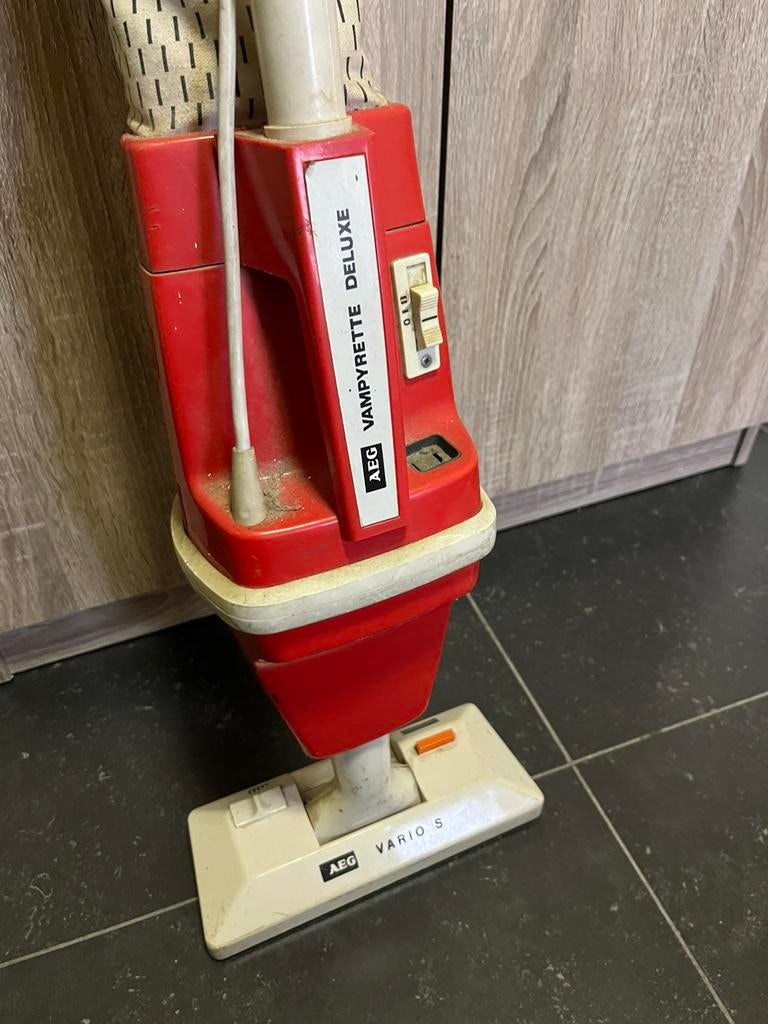 Retro steelstofzuiger aeg, Ophalen