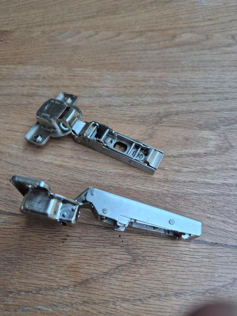 12 rvs scharnieren met rem (keukenkast), Ophalen