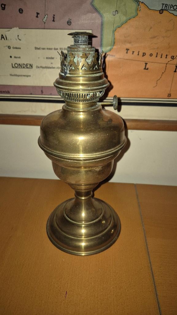 Antieke messing olielamp compleet met glas, Ophalen of Verzenden
