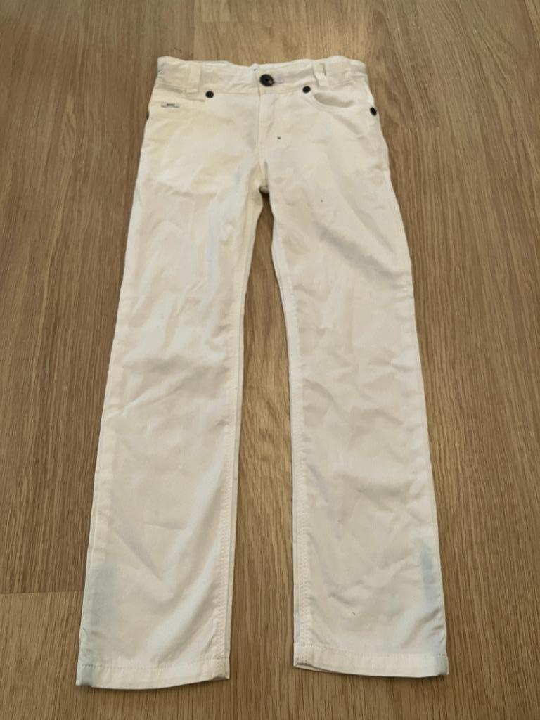Broek Hugo Boss wit slim fit - maat 116 (6 jaar), Enfants & Bébés, Pantalon, Garçon, Enlèvement ou Envoi, Comme neuf