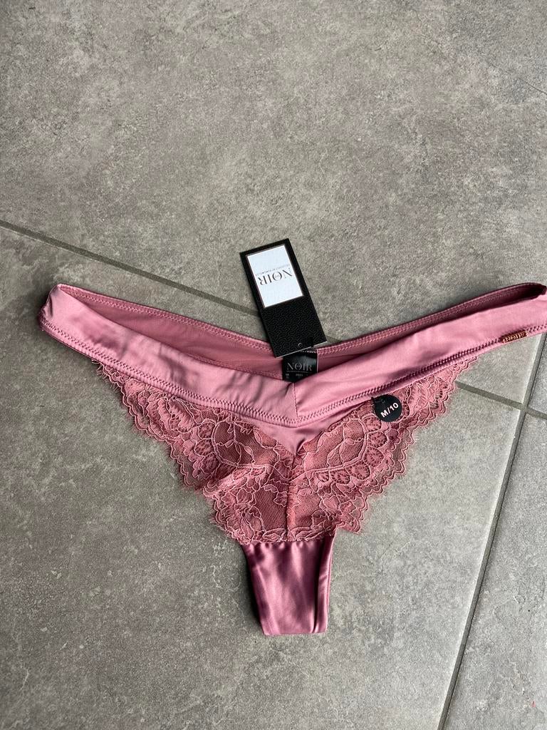 Nieuwe string Hunkemöller M cecile np: 24,99€, Ophalen of Verzenden