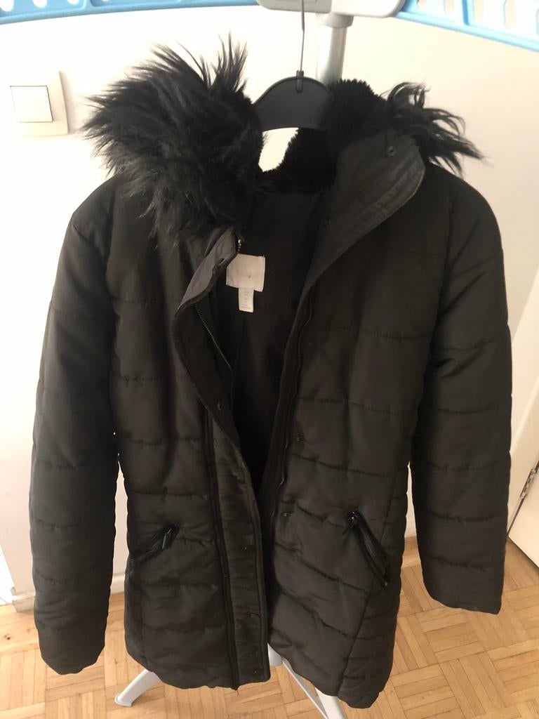 H&M zwarte jas met capuchon - Maat: 34, Ophalen, Zo goed als nieuw, Zwart