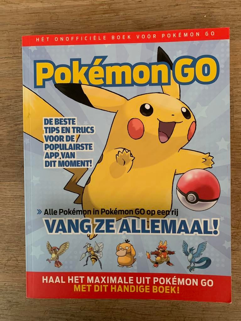 Pokemon Go boek, Hobby en Vrije tijd, Verzamelkaartspellen | Pokémon, Ophalen of Verzenden, Zo goed als nieuw, Overige typen