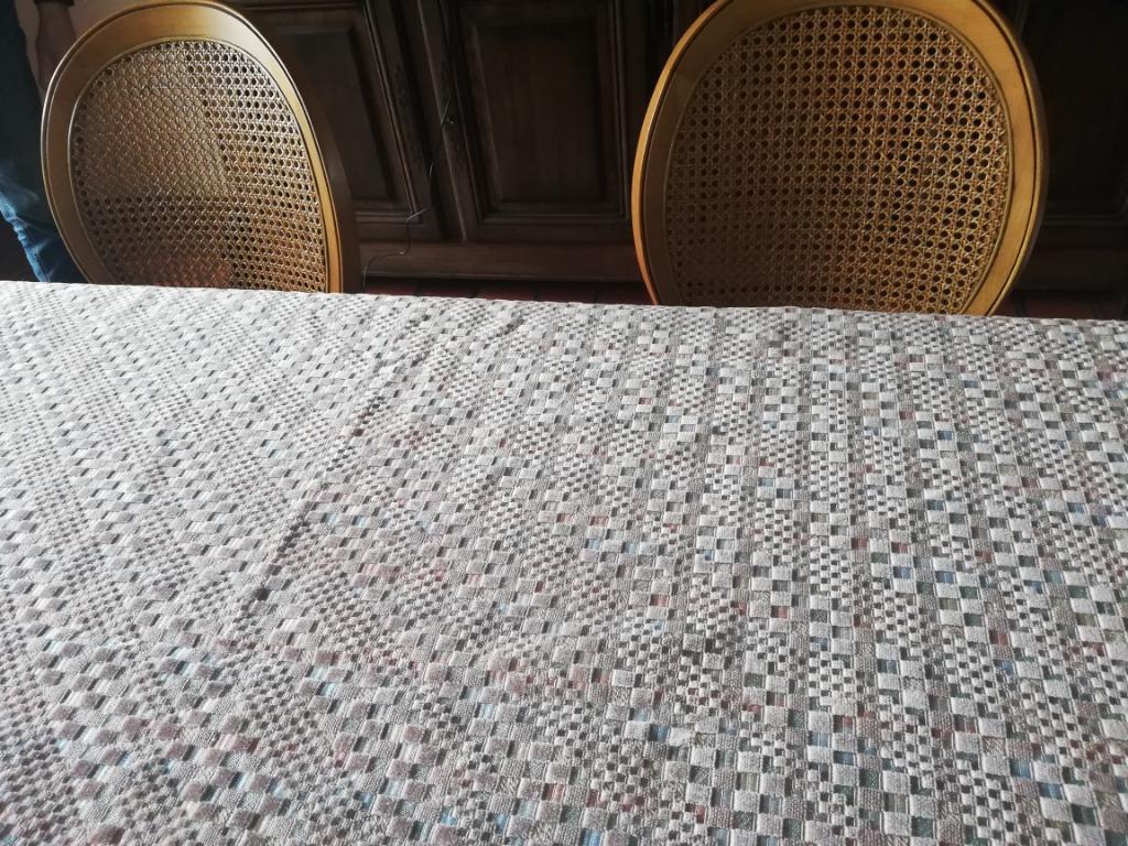 Geweven wollen tafelkleed in nieuwstaat   140x280, Huis en Inrichting, Ophalen of Verzenden, Zo goed als nieuw, Rechthoek