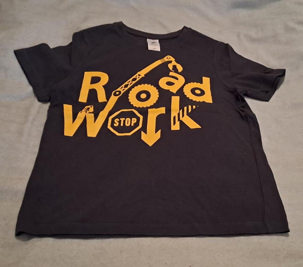 {  T-shirt ( Maat 140), Kinderen en Baby's, C&A, Ophalen of Verzenden, Zo goed als nieuw, Shirt of Longsleeve