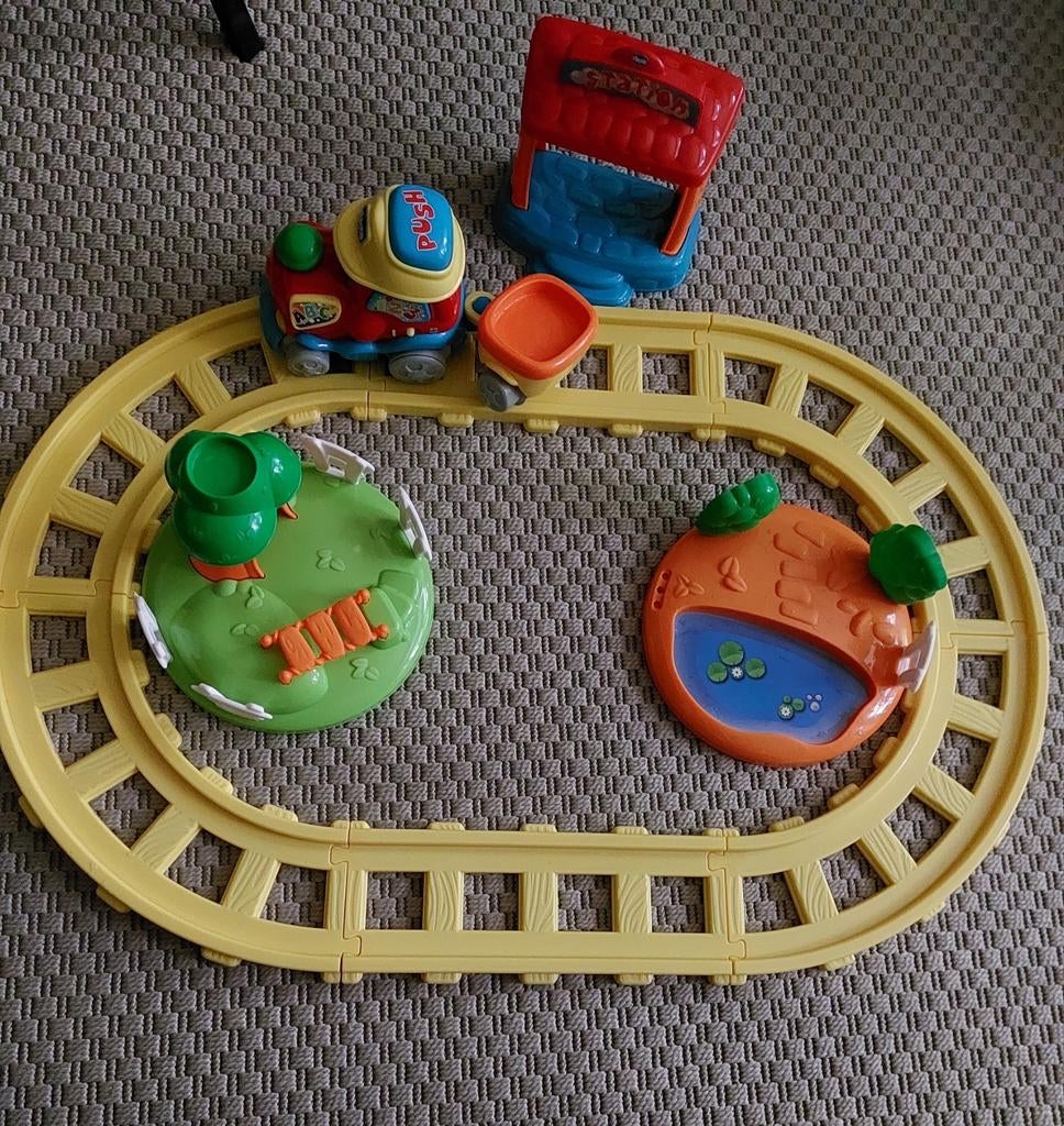 Chicco Train de l'aventure bilingue français-anglais, Enlèvement, Comme neuf