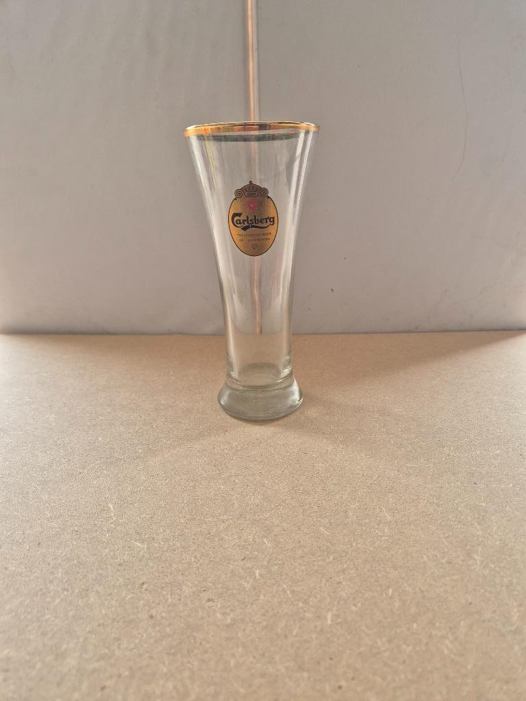 Verre Carlsberg (modèle 3), Collections, Marques de bière, Enlèvement ou Envoi, Utilisé, Verre ou Verres, Autres marques
