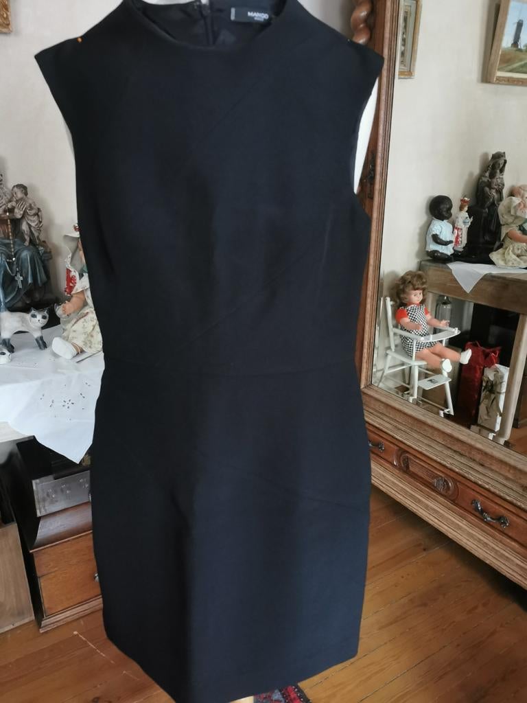 Belle robe de soirée noire de la marque Mango, Enlèvement ou Envoi, Comme neuf, Taille 34 (XS) ou plus petite, Noir