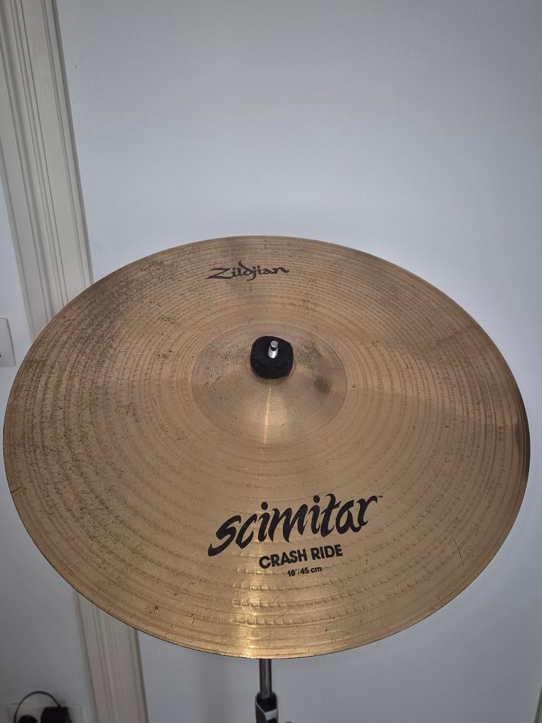 Zildjian Scimitar 18" Crash Ride, Enlèvement