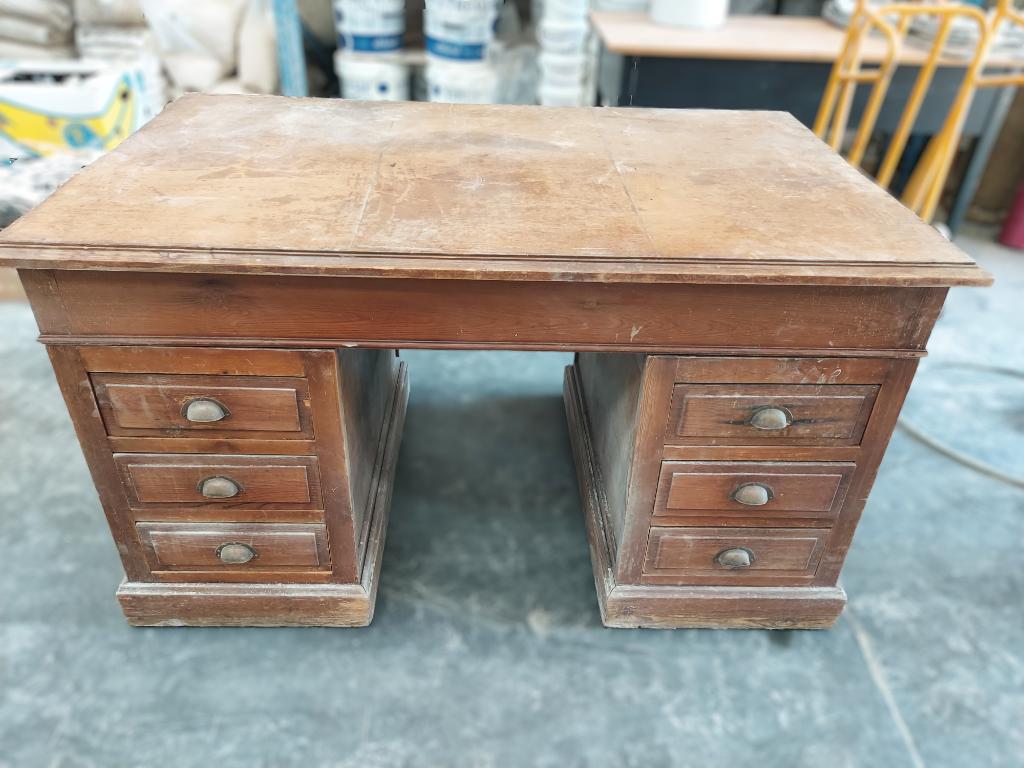 Dubbelzijdig ministerbureau van massief hout - Vintage, Antiek en Kunst, Antiek | Meubels | Kasten, Ophalen