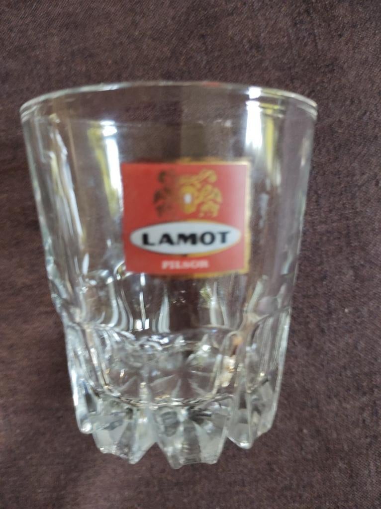 Lamot pilsor, Collections, Enlèvement ou Envoi
