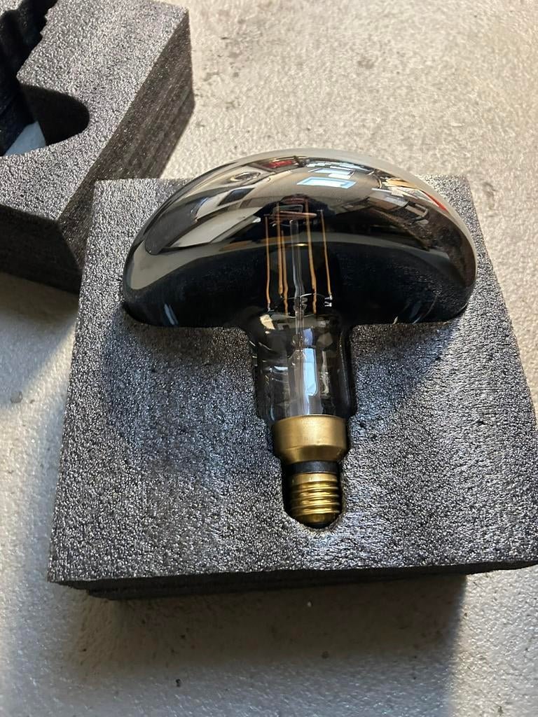 Jolie ampoule forme champignion, Maison & Meubles, Lampes | Lampes en vrac, Enlèvement ou Envoi, Comme neuf, Ampoule